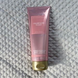 3/$15 Bath & Body Works Champagne Toast Body Cream